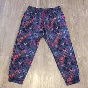 Lulu special edition joggers size 6